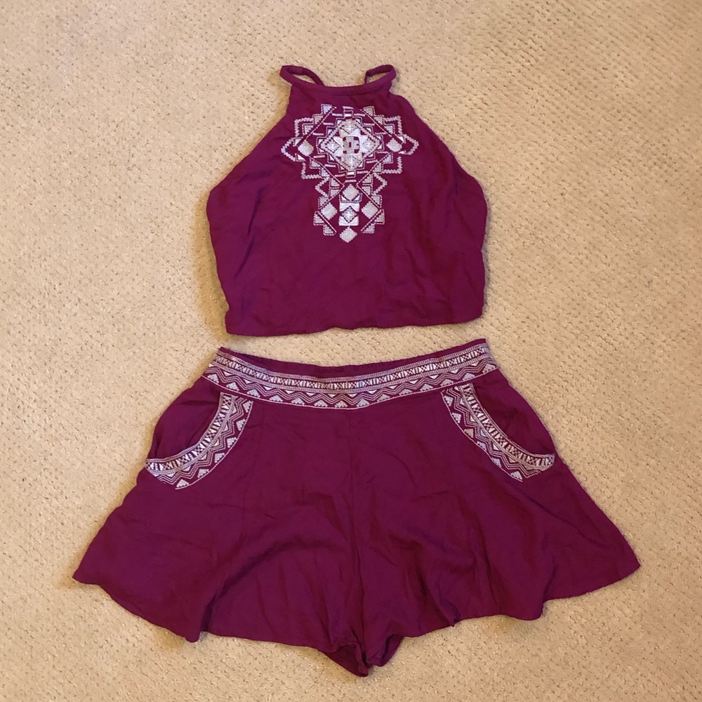 Two Piece Hollister Outfit